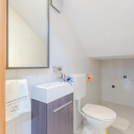 Queen Ahn By Interhome *