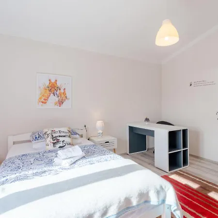 Queen Ahn By Interhome Nyaraló Kaštela