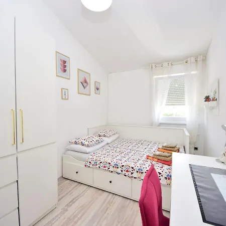 Holiday home Queen Ahn By Interhome