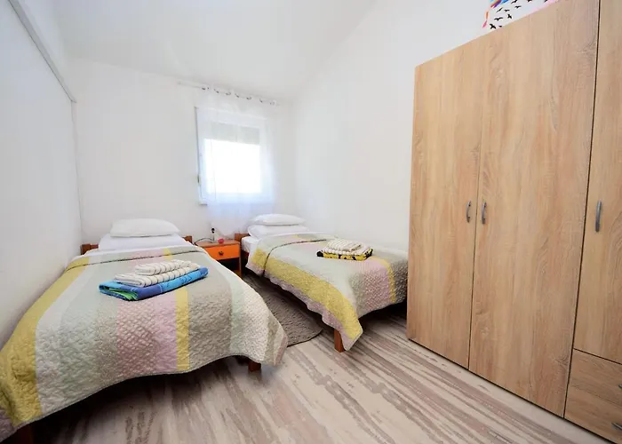Дом отдыха Queen Ahn With Heated Pool By Interhome Каштела
